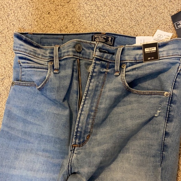 Abercrombie & Fitch: Ultra High Rise super skinny - Picture 3 of 5